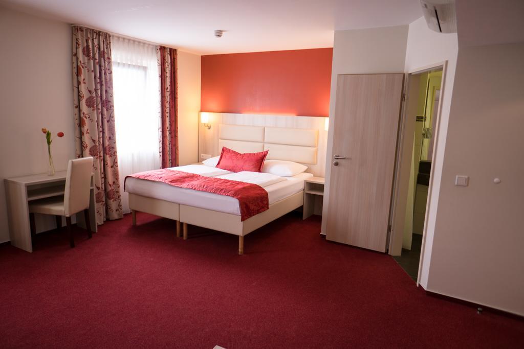 Hotel Roedelheimer Hof - Am Wasserturm Frankfurt am Main ห้อง รูปภาพ
