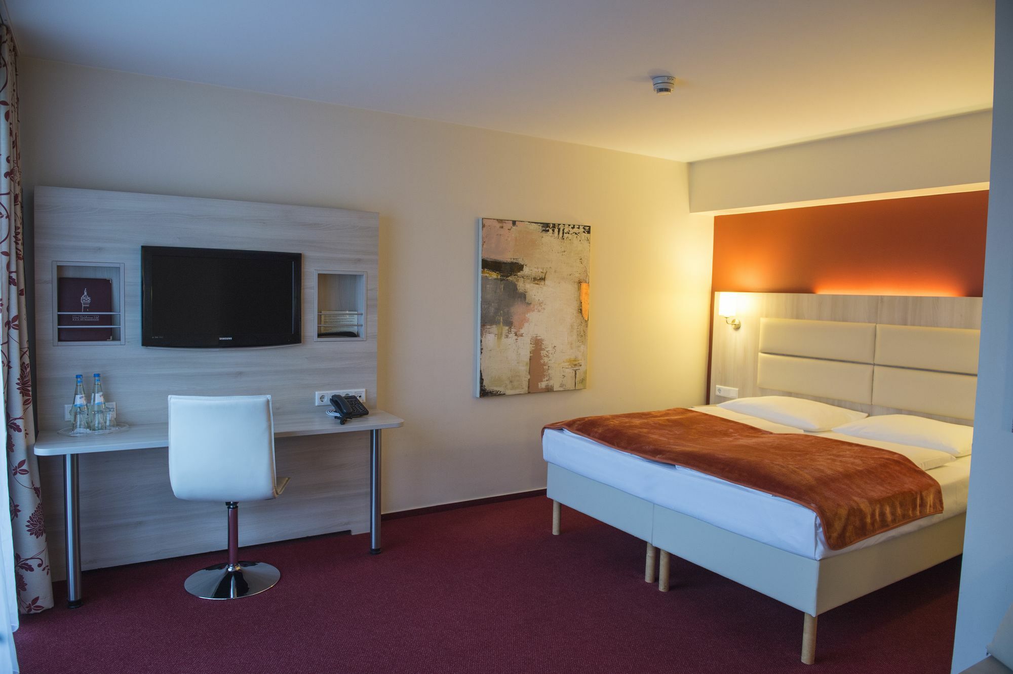 Hotel Roedelheimer Hof - Am Wasserturm Frankfurt am Main ภายนอก รูปภาพ