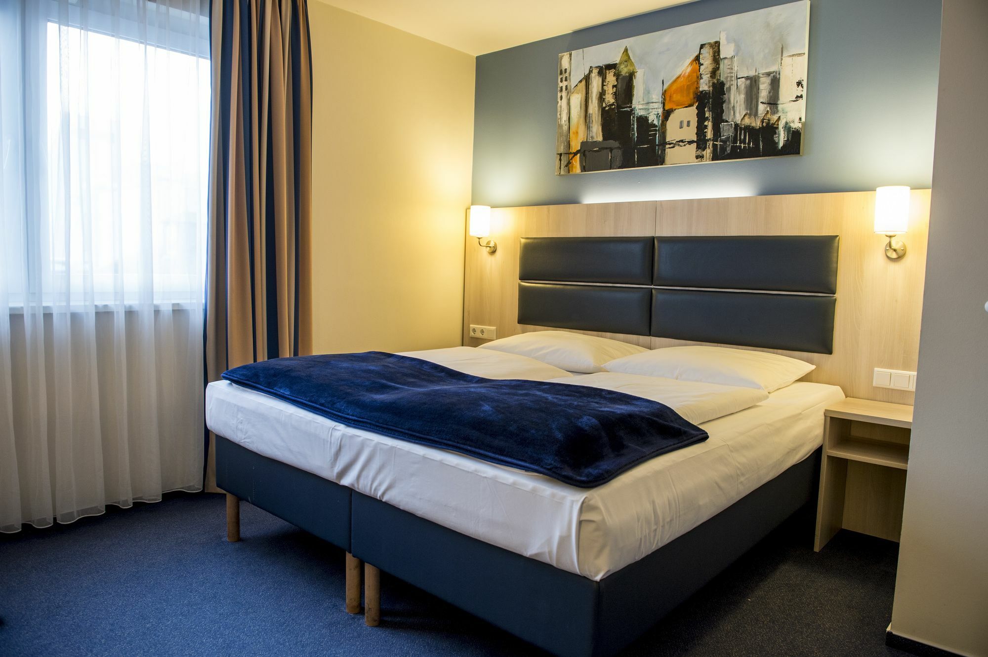 Hotel Roedelheimer Hof - Am Wasserturm Frankfurt am Main ภายนอก รูปภาพ